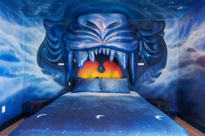 Image No.34-8 Bed Property for sale