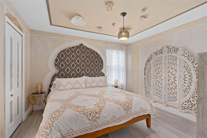 Image No.38-8 Bed House for sale