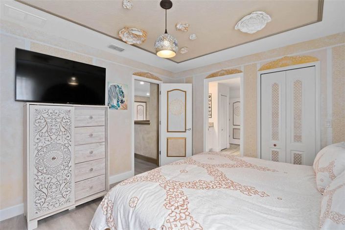 Image No.39-8 Bed Property for sale