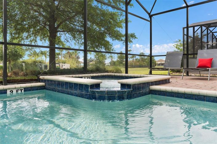 Image No.53-8 Bed Property for sale