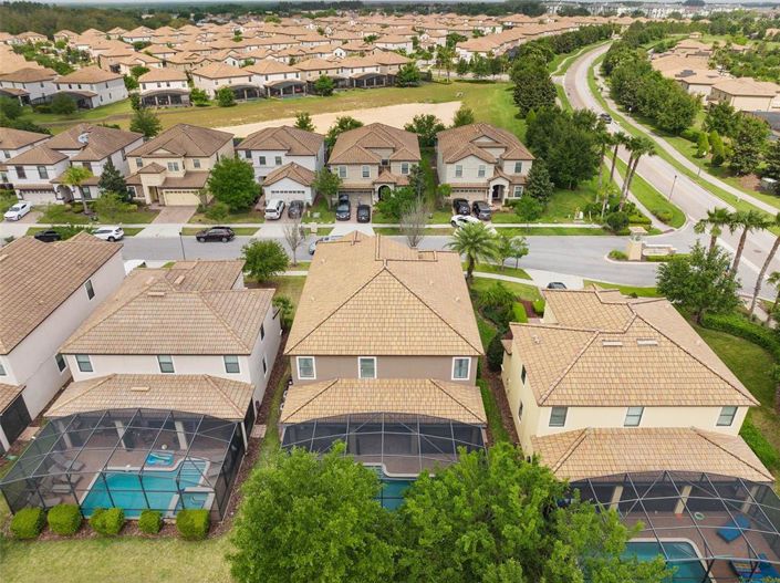 Image No.60-8 Bed House for sale