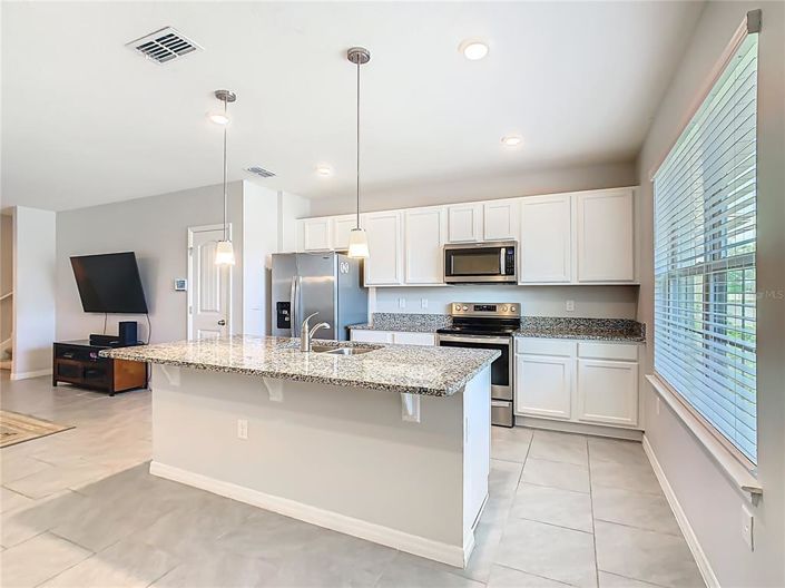 Image No.15-3 Bed Townhouse for sale