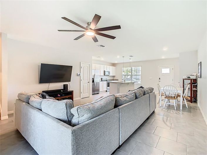 Image No.18-3 Bed Townhouse for sale