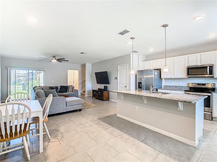 Image No.8-3 Bed Townhouse for sale