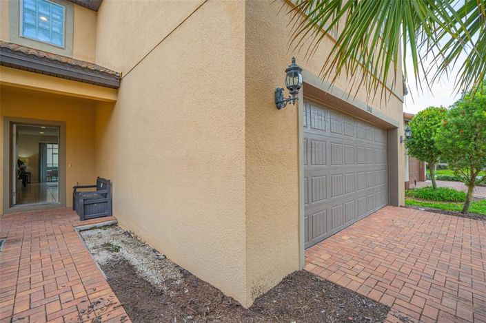 Image No.36-5 Bed House for sale