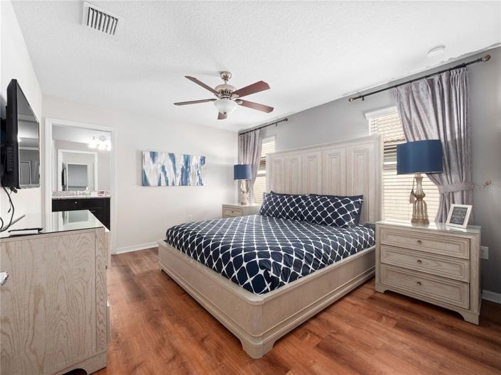 Image No.22-8 Bed House for sale