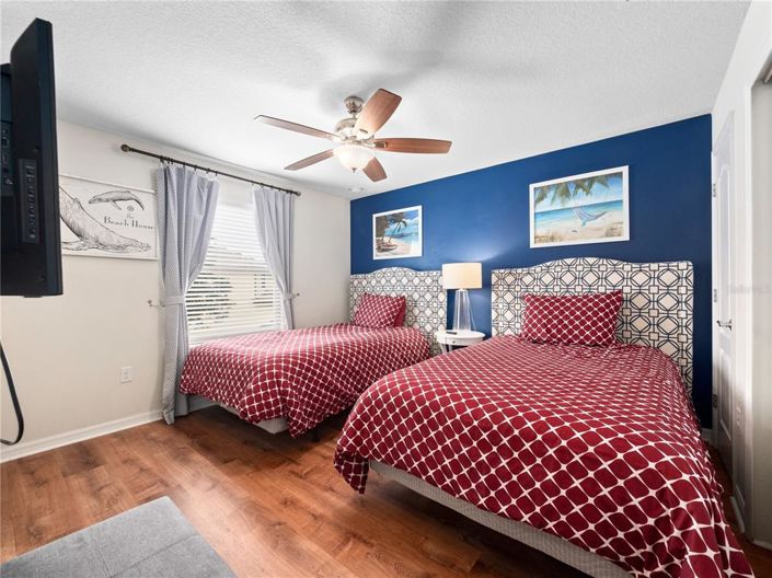 Image No.28-8 Bed House for sale