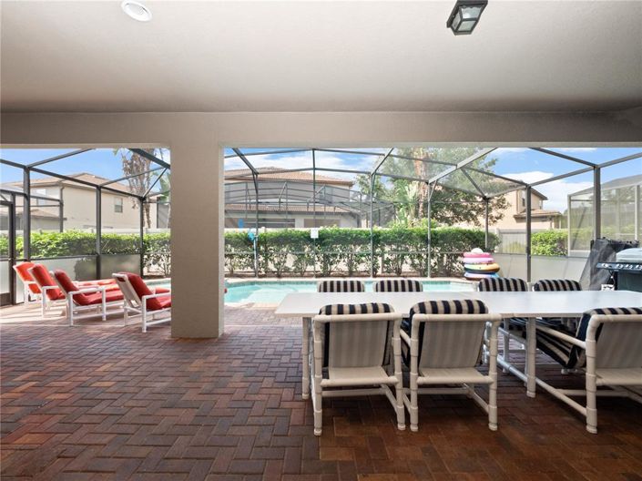 Image No.36-8 Bed House for sale