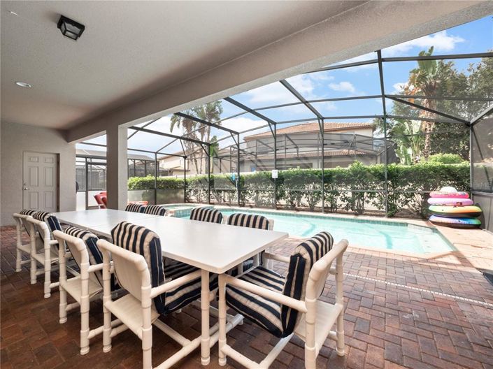 Image No.38-8 Bed House for sale