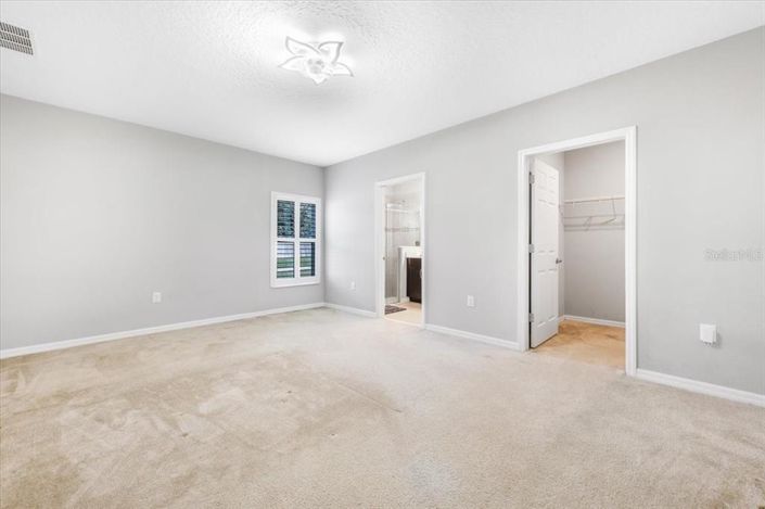 Image No.14-6 Bed Property for sale