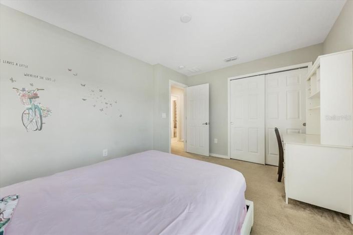 Image No.41-6 Bed Property for sale