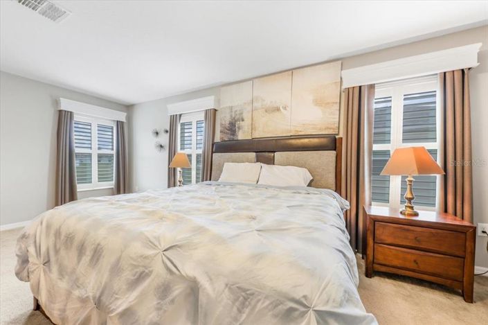 Image No.47-6 Bed Property for sale