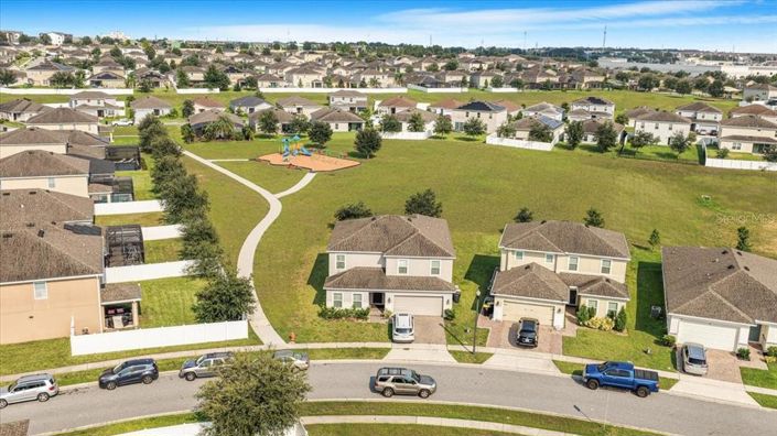 Image No.8-6 Bed Property for sale