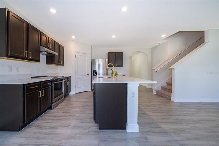 Image No.15-5 Bed Property for sale