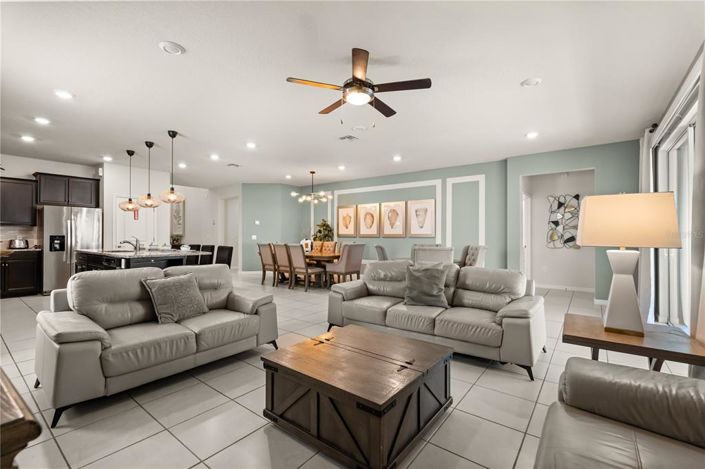 Image No.11-8 Bed Property for sale