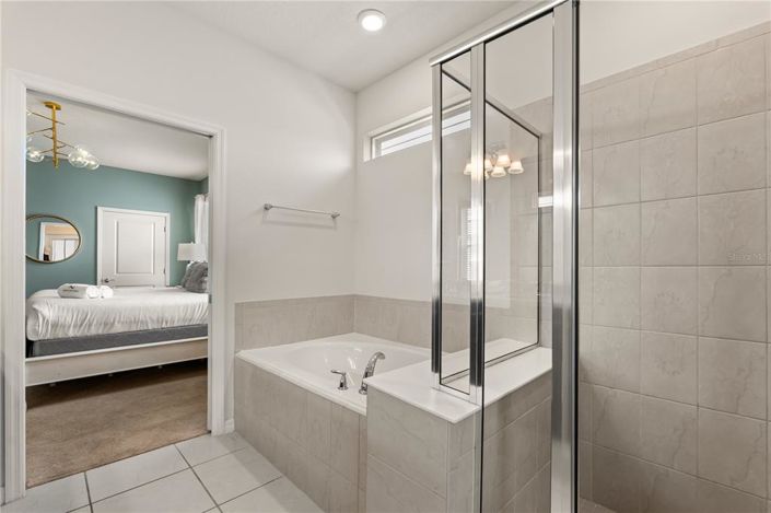 Image No.24-8 Bed House for sale