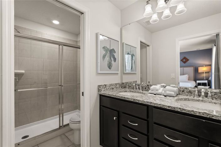 Image No.26-8 Bed House for sale