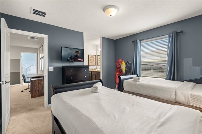 Image No.35-8 Bed House for sale