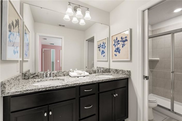 Image No.42-8 Bed House for sale