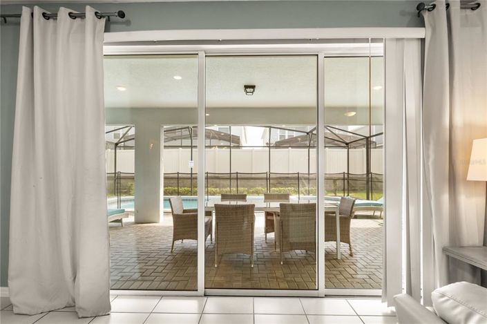 Image No.48-8 Bed House for sale