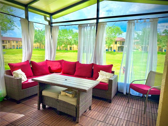 Image No.10-4 Bed Townhouse for sale