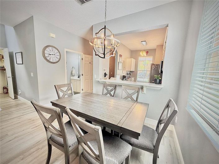 Image No.9-4 Bed Townhouse for sale