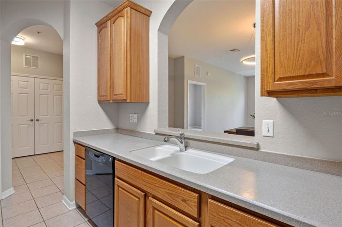 Image No.11-3 Bed Townhouse for sale