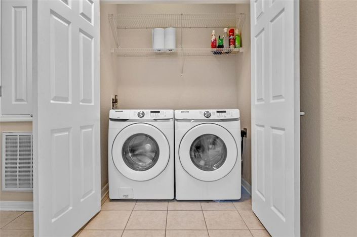 Image No.25-3 Bed Townhouse for sale