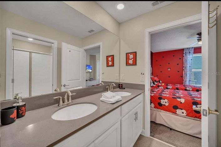 Image No.15-6 Bed House for sale