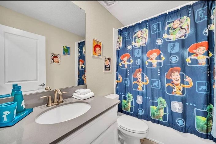 Image No.18-6 Bed House for sale