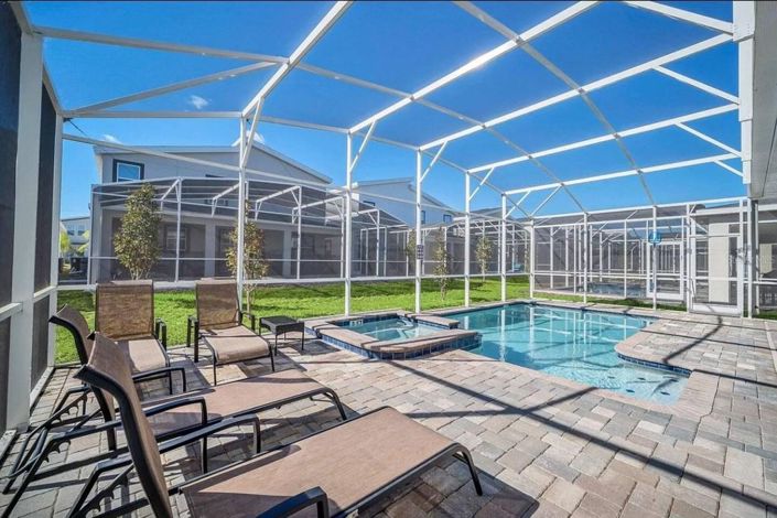 Image No.24-6 Bed House for sale