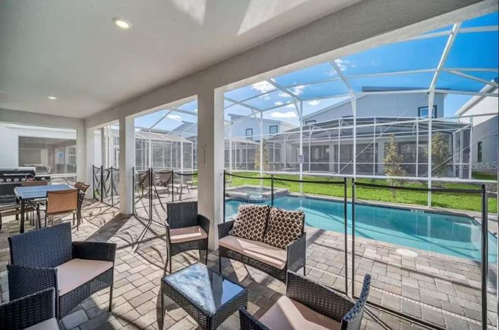 Image No.25-6 Bed House for sale