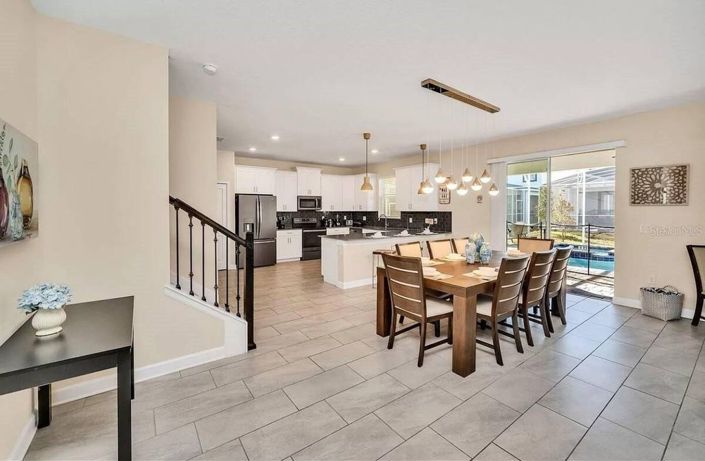 Image No.4-6 Bed House for sale