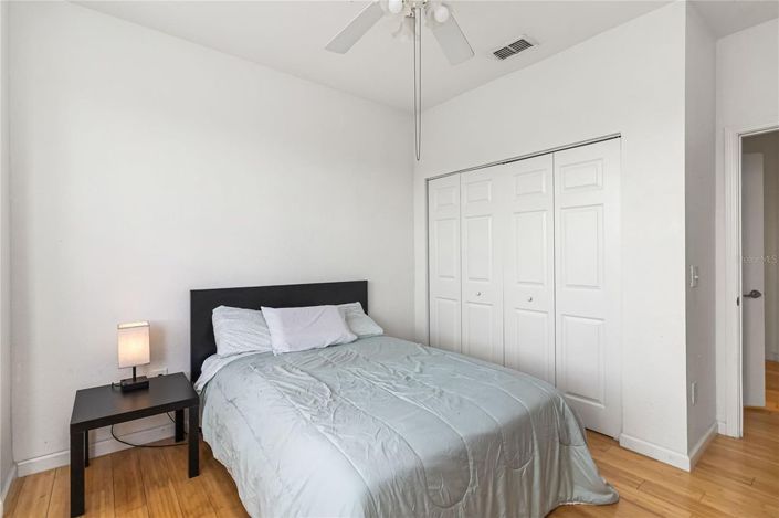 Image No.36-2 Bed Townhouse for sale