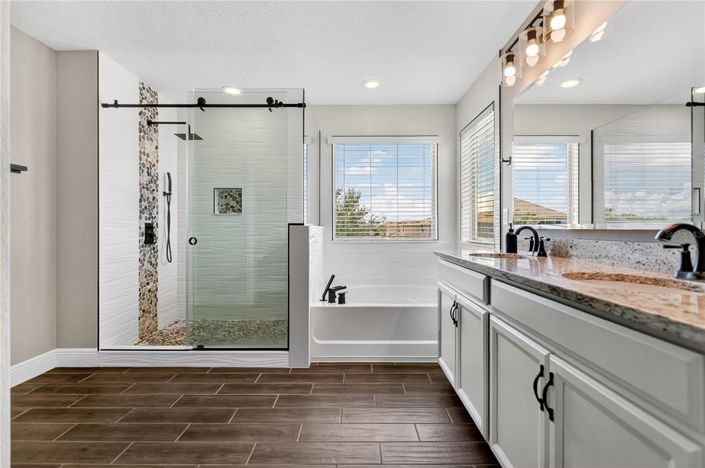 Image No.14-4 Bed House for sale