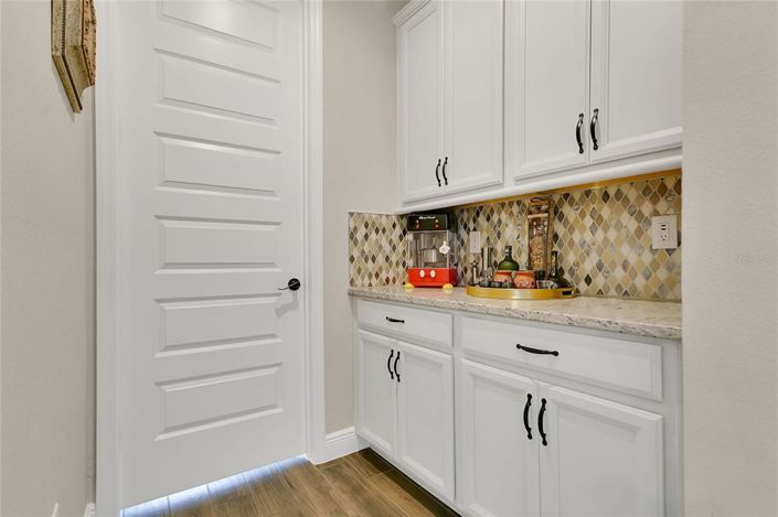 Image No.25-4 Bed House for sale