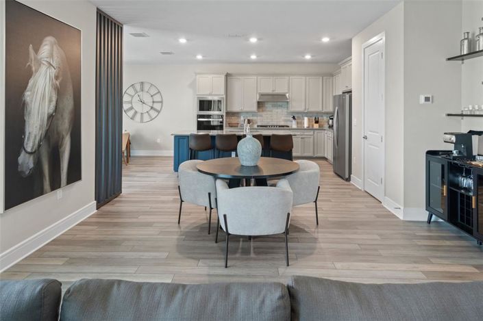 Image No.18-5 Bed House for sale