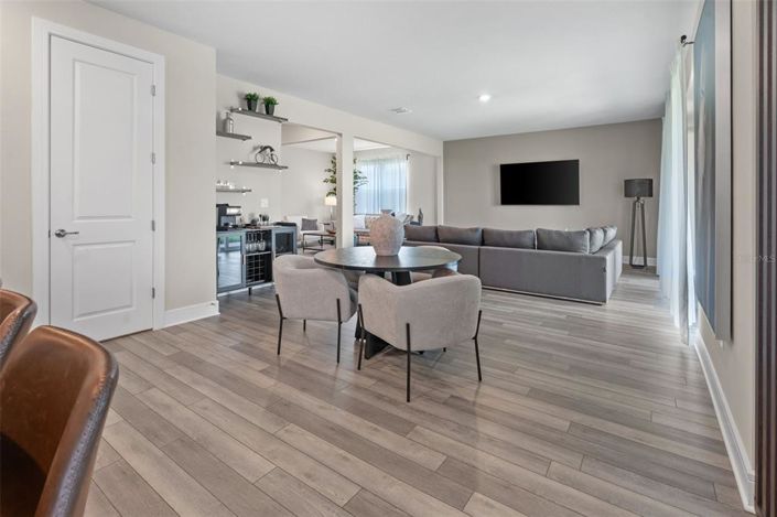 Image No.28-5 Bed House for sale