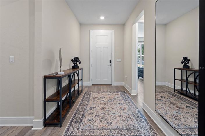 Image No.3-5 Bed House for sale