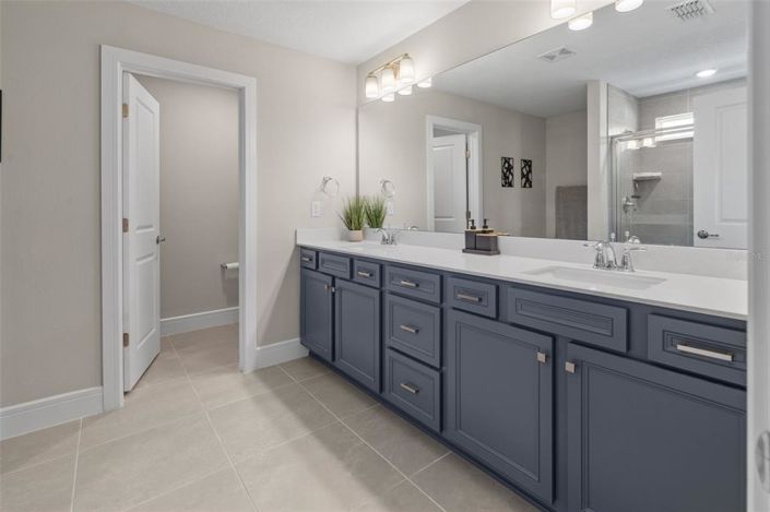 Image No.45-5 Bed House for sale