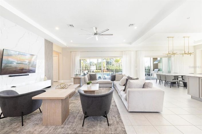 Image No.5-7 Bed House for sale