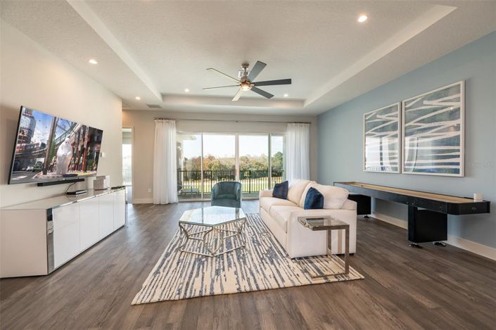 Image No.19-8 Bed House for sale