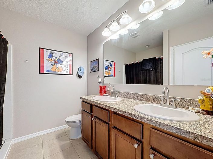 Image No.28-3 Bed Townhouse for sale