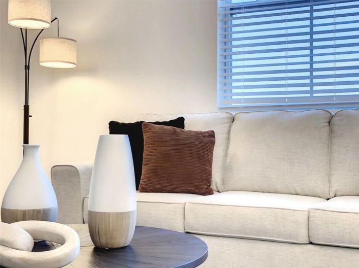 Image No.9-3 Bed Townhouse for sale