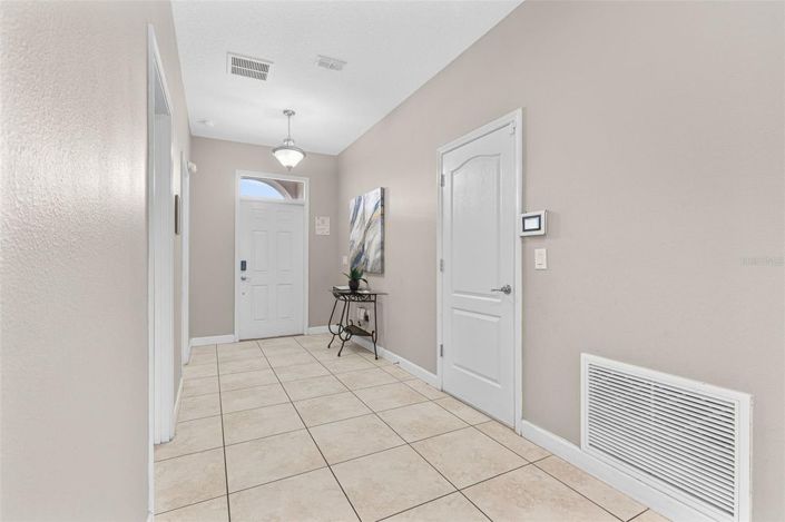 Image No.7-8 Bed House for sale