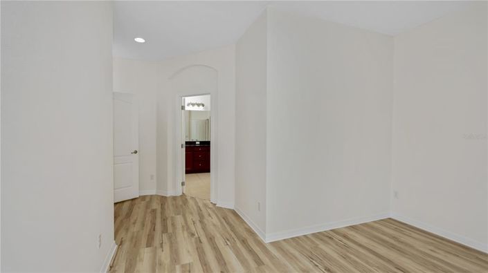 Image No.14-3 Bed House for sale