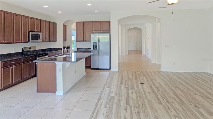 Image No.6-3 Bed House for sale