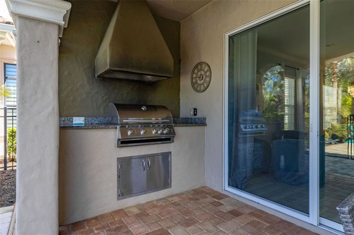 Image No.13-5 Bed House for sale