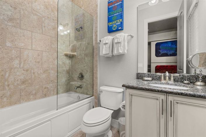 Image No.38-5 Bed House for sale