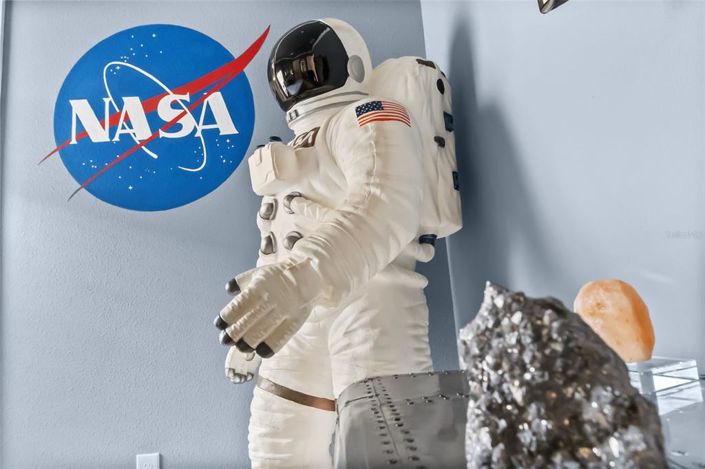 Image No.41-5 Bed House for sale